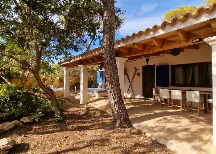 Casa Migjorn, Immersa Nella Natura A Pochi Passi Dal Mare