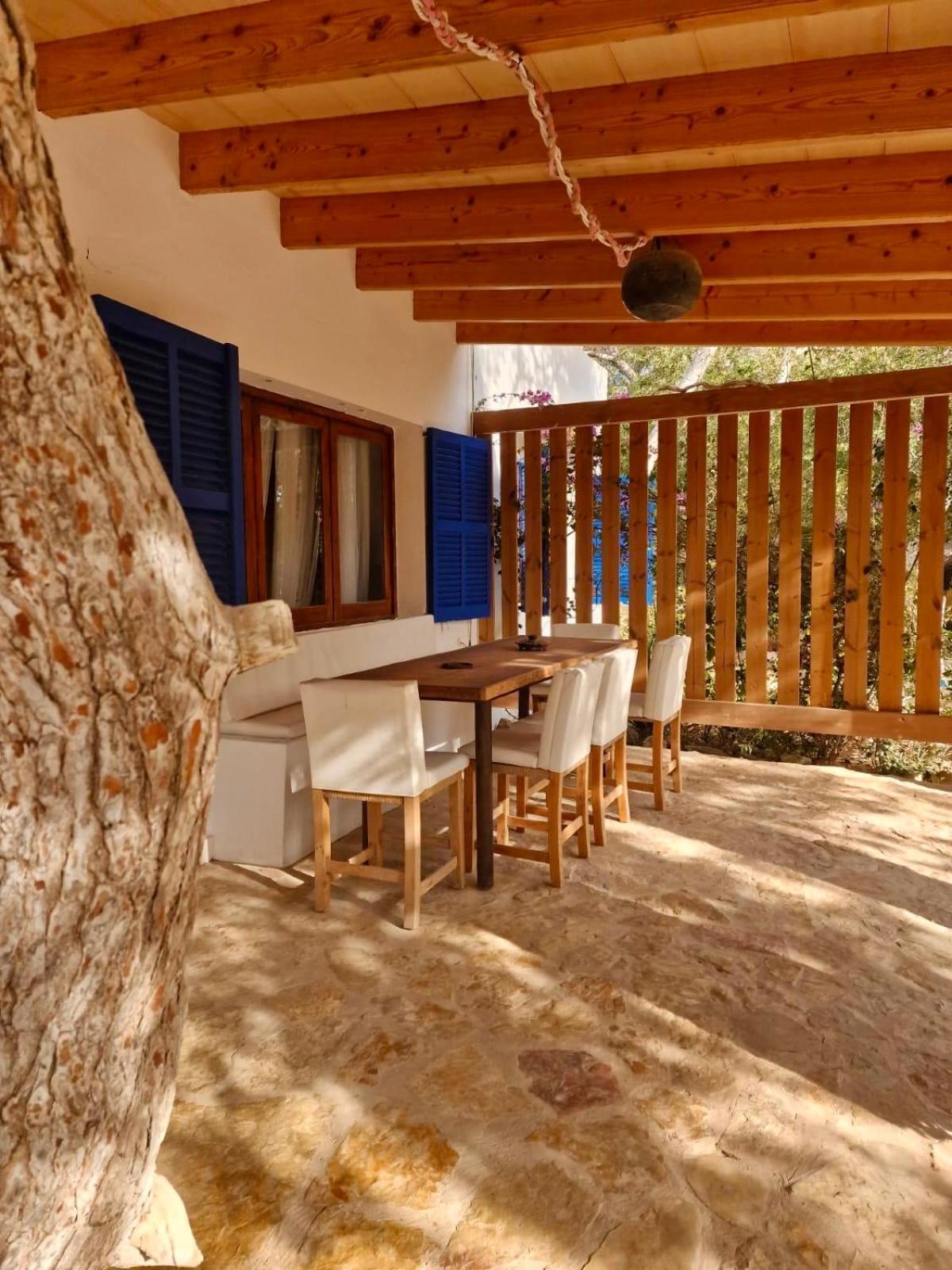 Casa Migjorn, Immersa Nella Natura A Pochi Passi Dal Mare